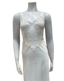Q81438 + Q81437 Ivory Showstopper Gown & Robe Set