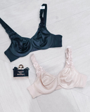 100-515 Black Naomi Seamless Minimizer Underwire Bra