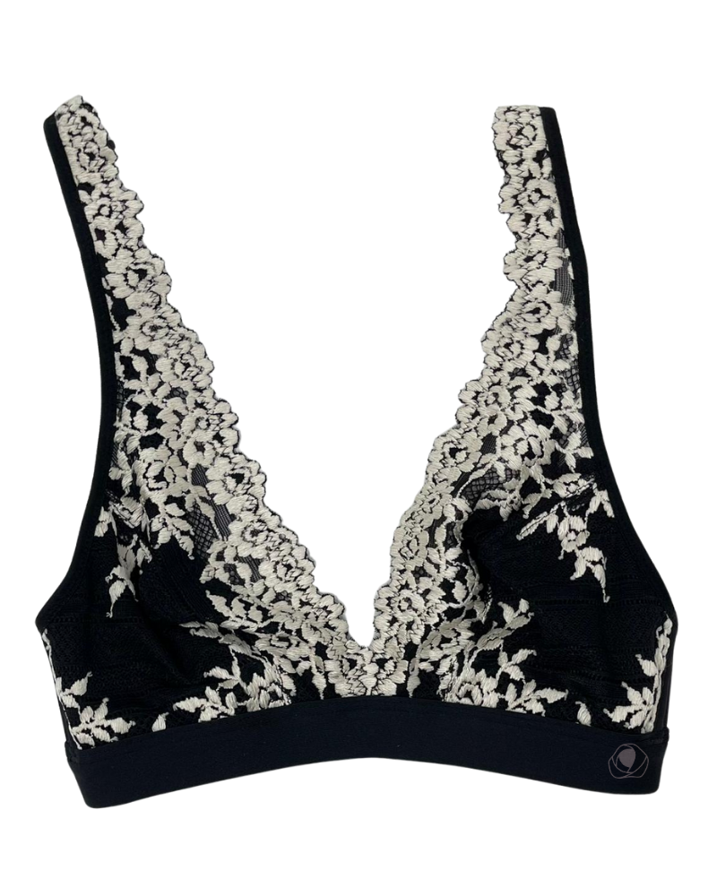 Wacoal 852191 Embrace Lace Wire Free Bralette Myselflingerie.com