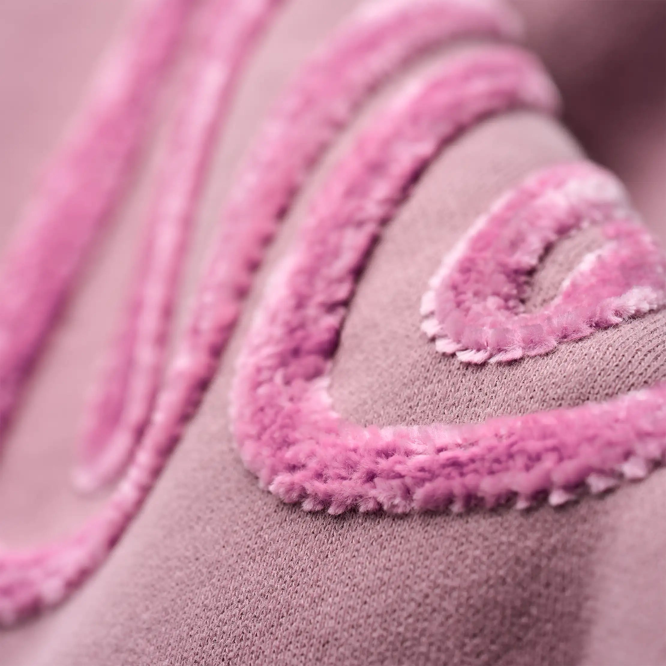 UGG 1171477 Shadow UGG Logo Crewneck Sweater Myselflingerie.com