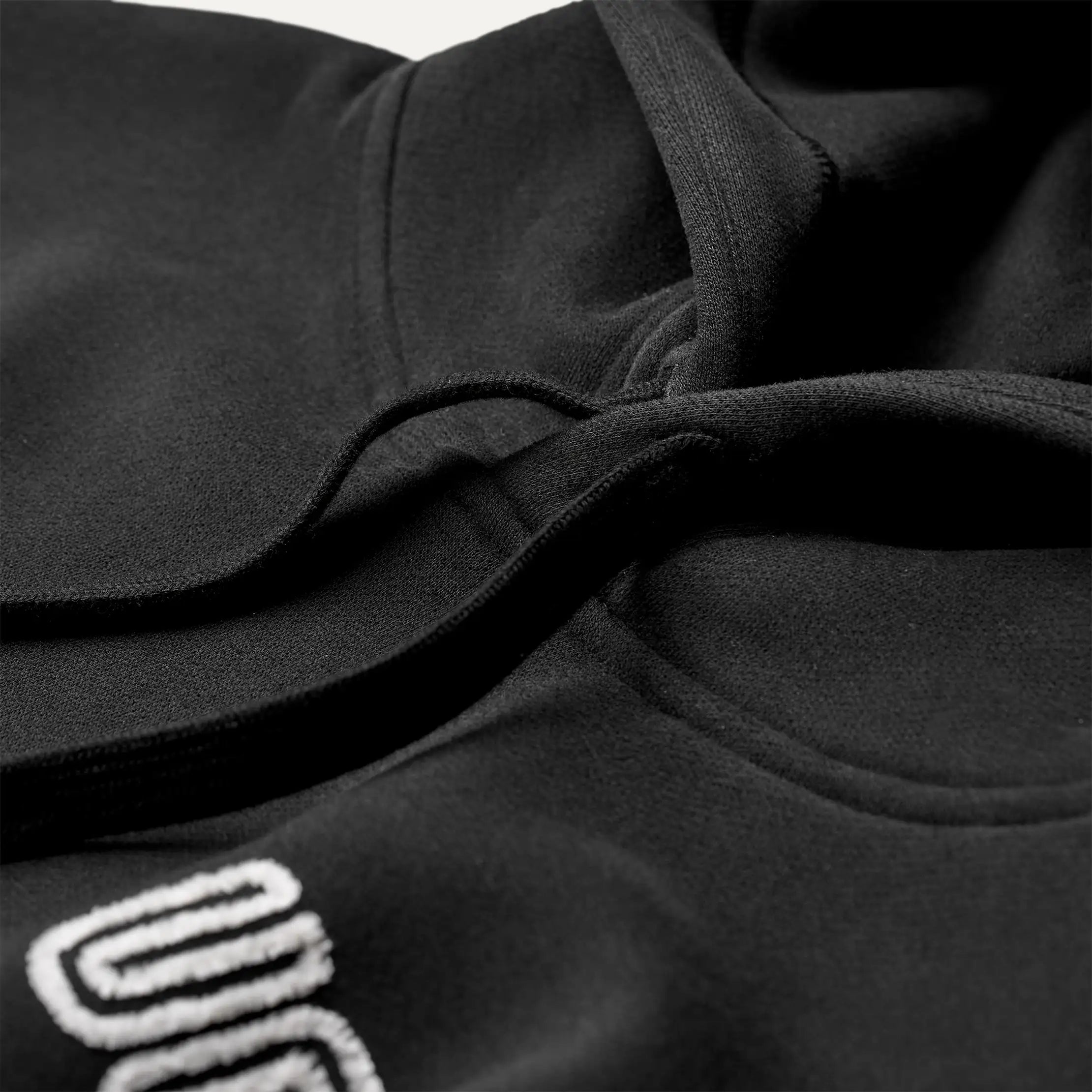 UGG 1171478 Black UGG Logo Hoodie Myselflingerie.com