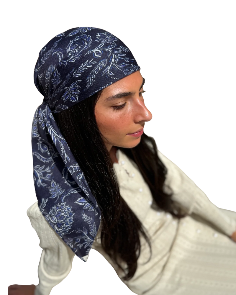Scarf Bar Navy Motif Square Scarf with Invisible Grip