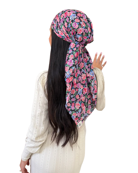 Scarf Bar Ditsy Noir Square Scarf with Invisible Grip Myselflingerie.com