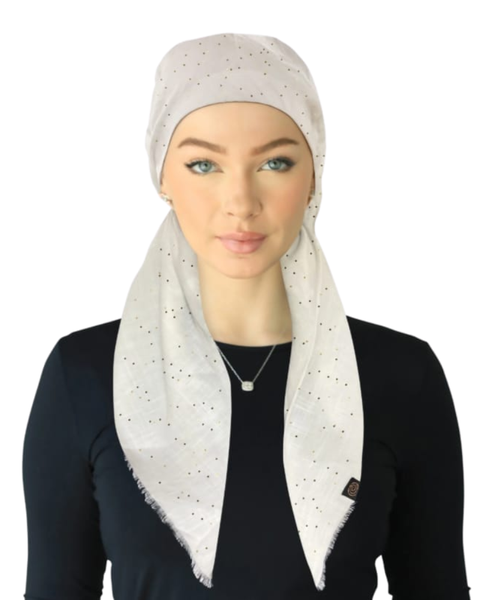 Cherie White/Gold Lined Adjustable Closed Back Pre-Tied Bandanna