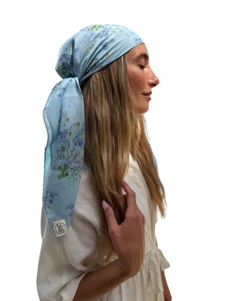 Scarf Bar Bluebell Mist Square Scarf with Invisible Grip Myselflingerie.com