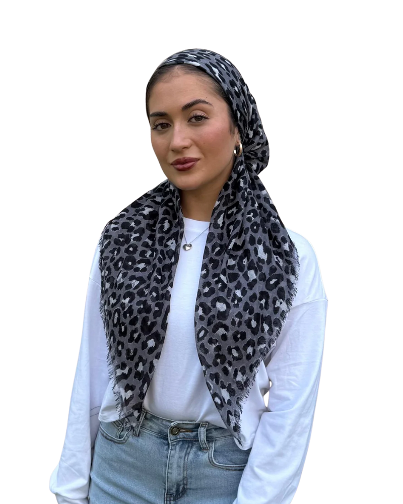 Grey Leopard Triangle with Full Non Slip Grip