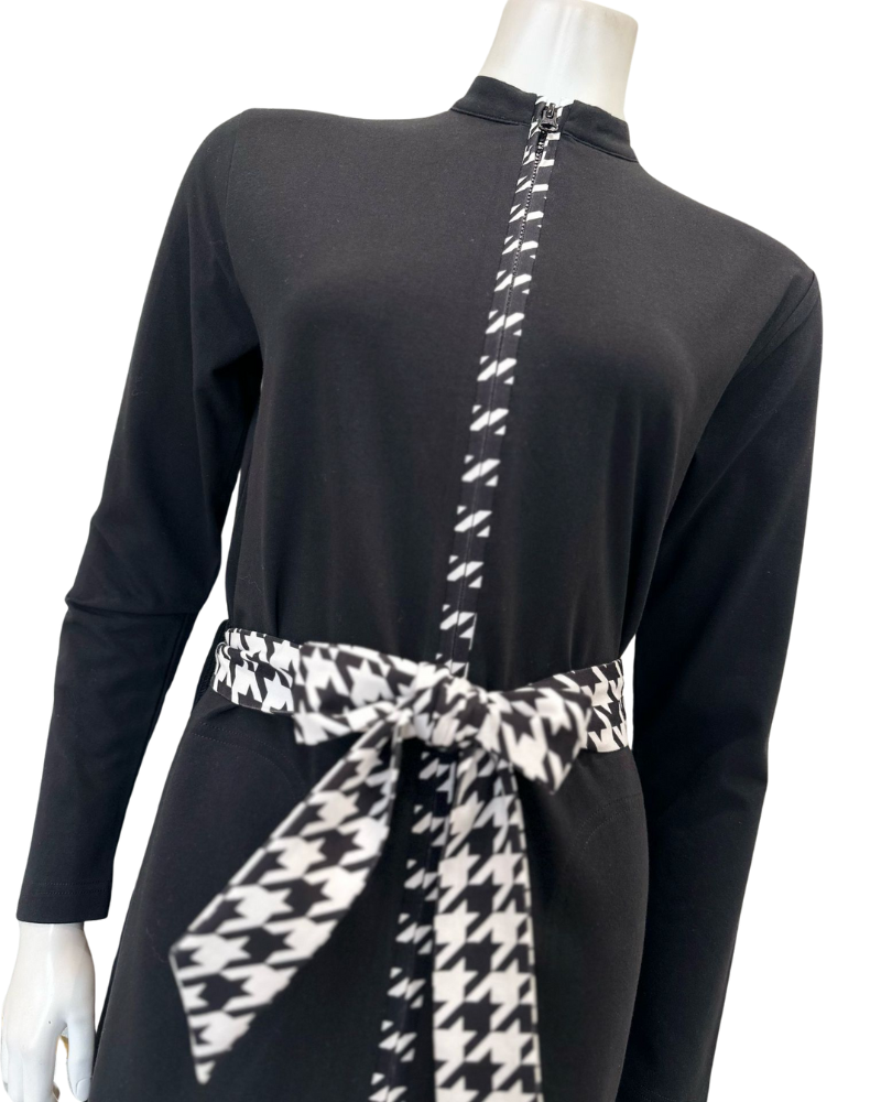 Runelli AN900 Pepita Trim Black Zippered Cotton Morning Robe w/ Removable Hood Myselflingerie.com
