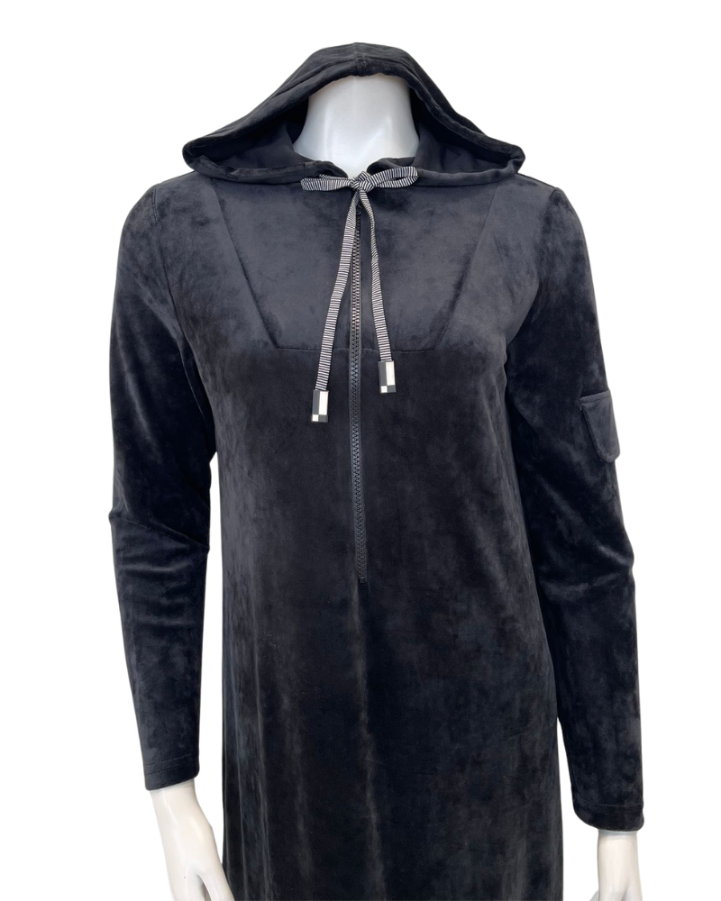 Sparrow S7533 Black Plush with Covered Pockets Semi Zip Hooded Lounger Morning Robe Myselflingerie.com