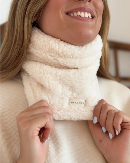 De La Mur BRAGFRIO Ivory Sherpa Neck Warmer Frio Myselflingerie.com