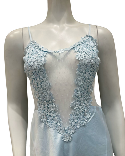 Flora Nikrooz 8060+8061 Ice Blue Showstopper Chemise & Robe Set Myselflingerie.com