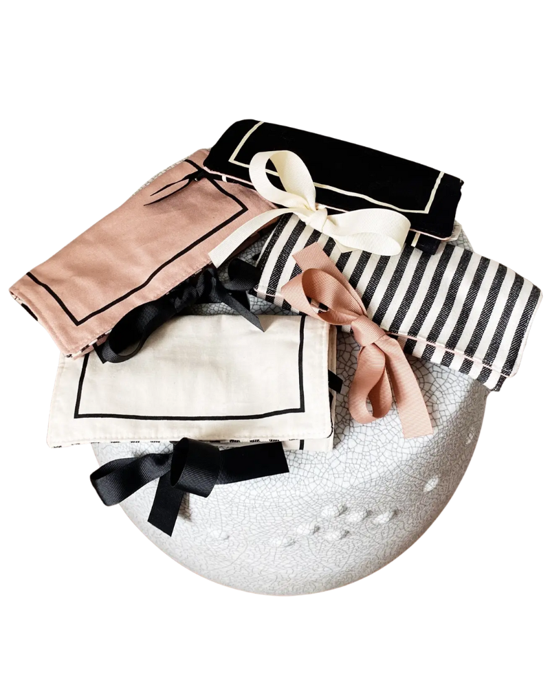 MCJRPIVE Pink Velvet Medium Couture Jewelry Roll