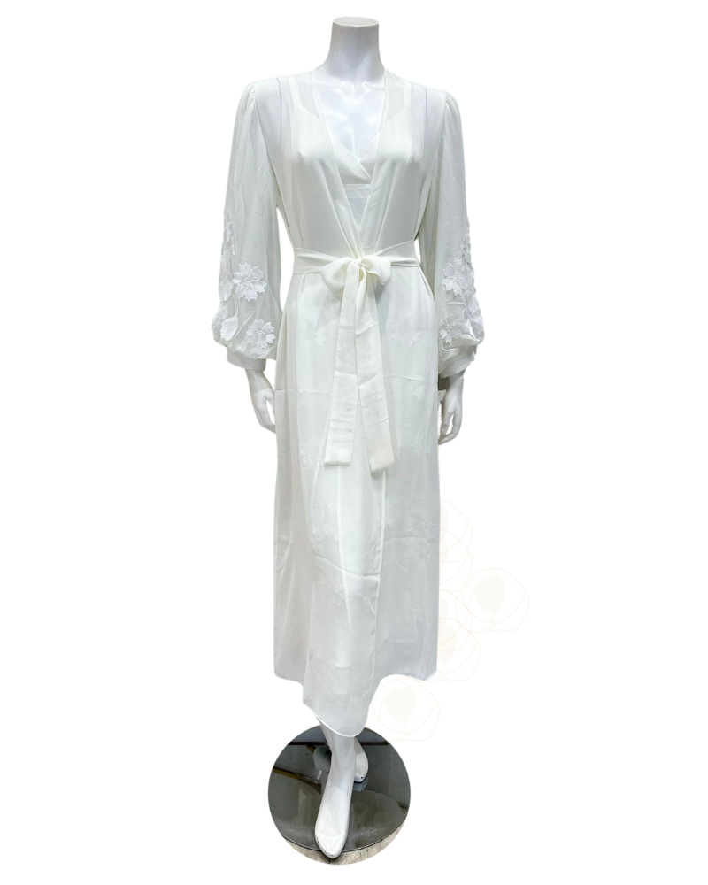 841 + 842 Ivory Saint-Tropez Gown & Wrap Robe Set