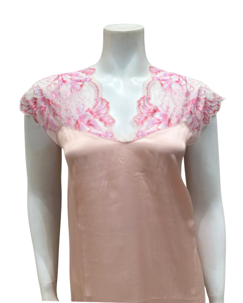 Oh! Zuza M8945 + M8943 Dusty Pink Lace Gown & Robe Set myselflingerie.com