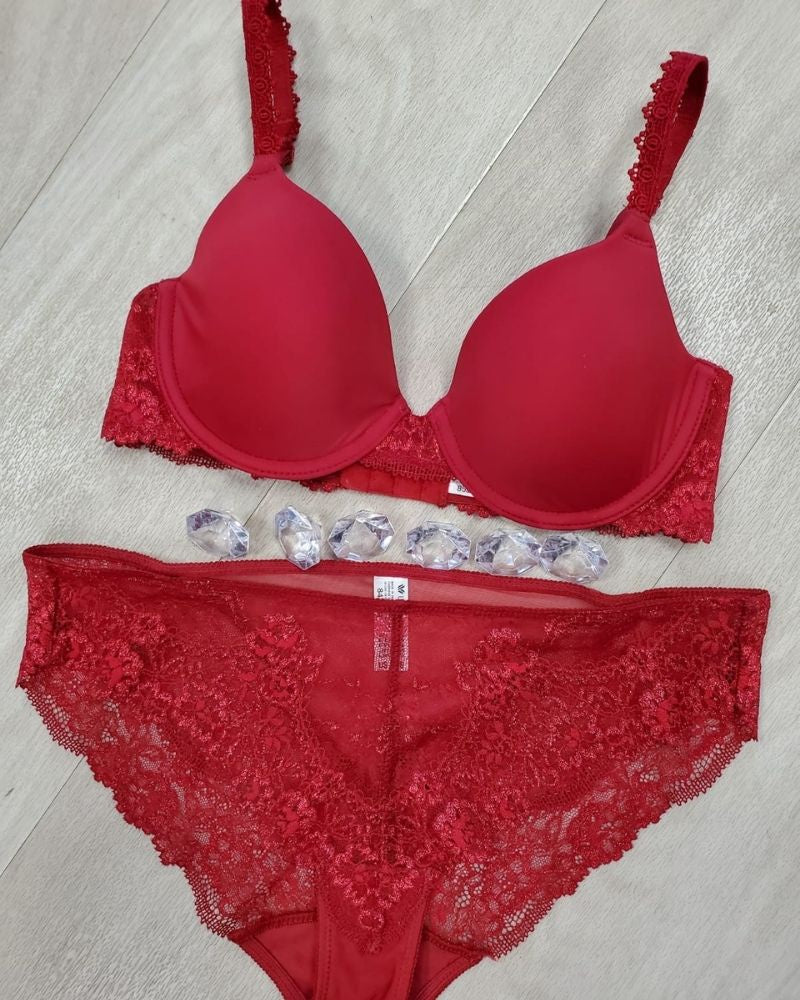 Wacoal 853369 Rio Level Up Lace Molded Underwire Bra myselflingerie.com