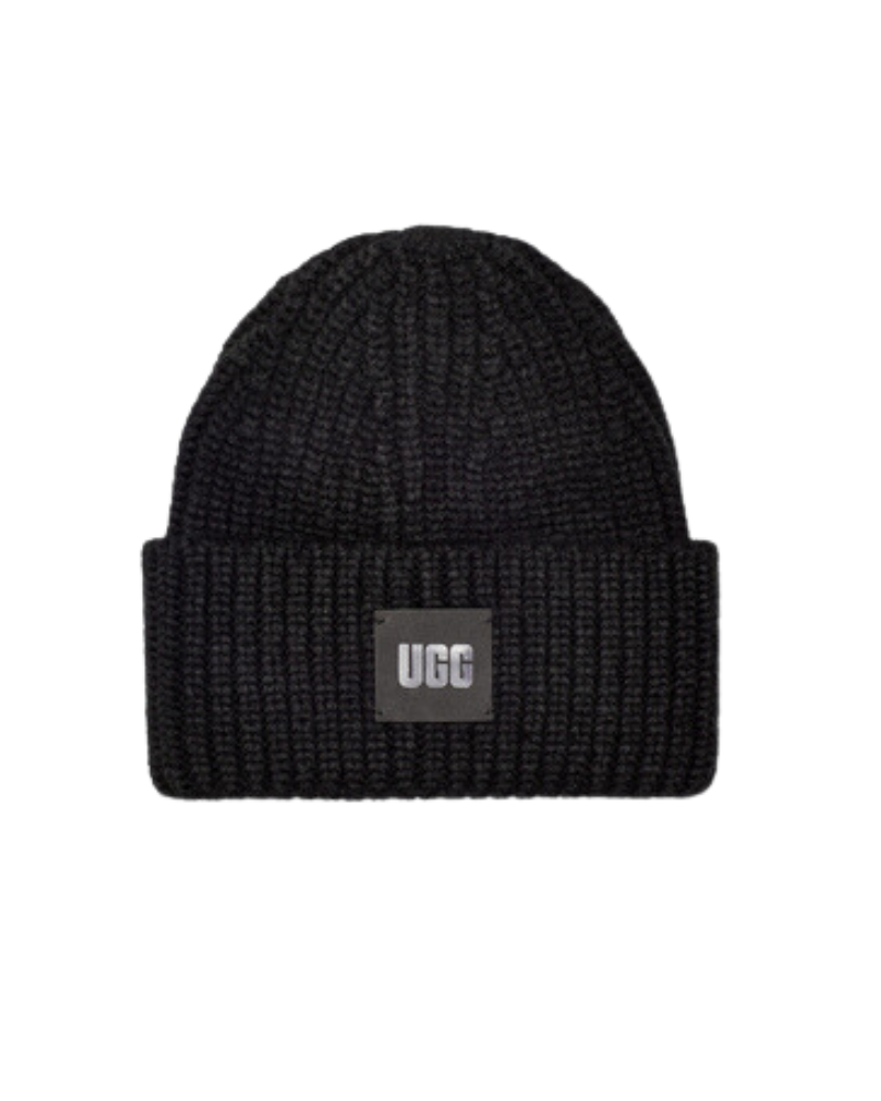 UGG 20061 Black Chunky Rib Knit Beanie with Logo myselflingerie.com